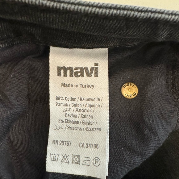 Mavi black wash jean shorts, size 28 - Picture 7 of 7